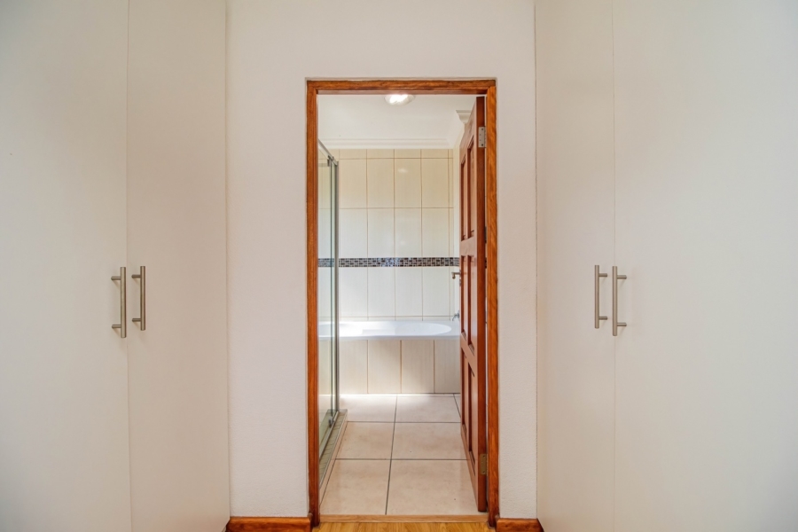 3 Bedroom Property for Sale in Sunnyridge Gauteng