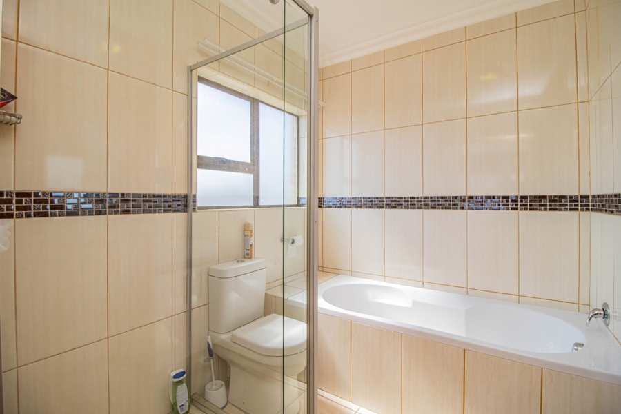 3 Bedroom Property for Sale in Sunnyridge Gauteng