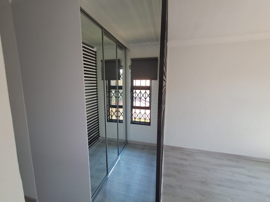 2 Bedroom Property for Sale in Kyalami Gauteng