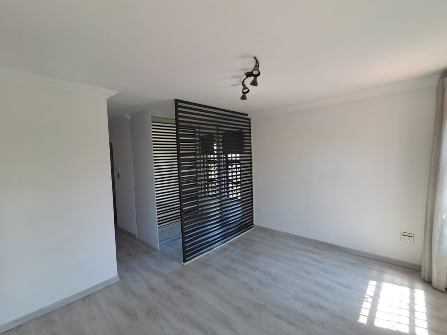 2 Bedroom Property for Sale in Kyalami Gauteng