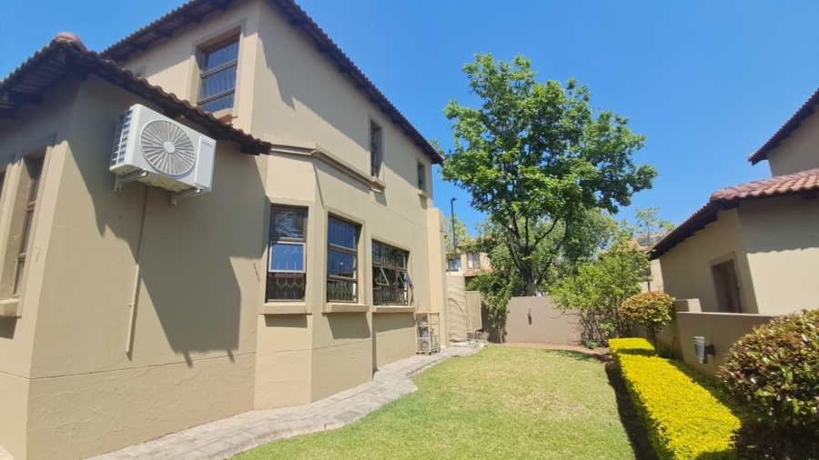 2 Bedroom Property for Sale in Kyalami Gauteng