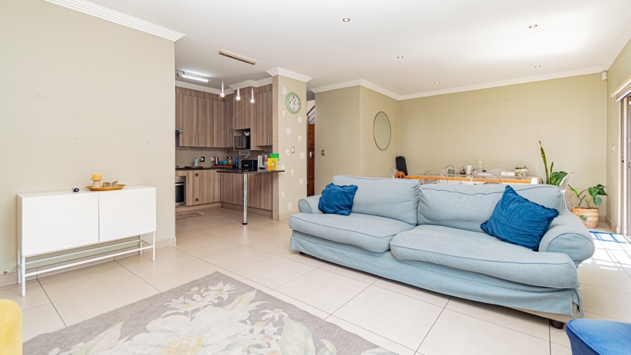 To Let 3 Bedroom Property for Rent in New Redruth Gauteng