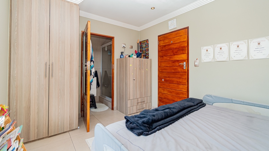 To Let 3 Bedroom Property for Rent in New Redruth Gauteng