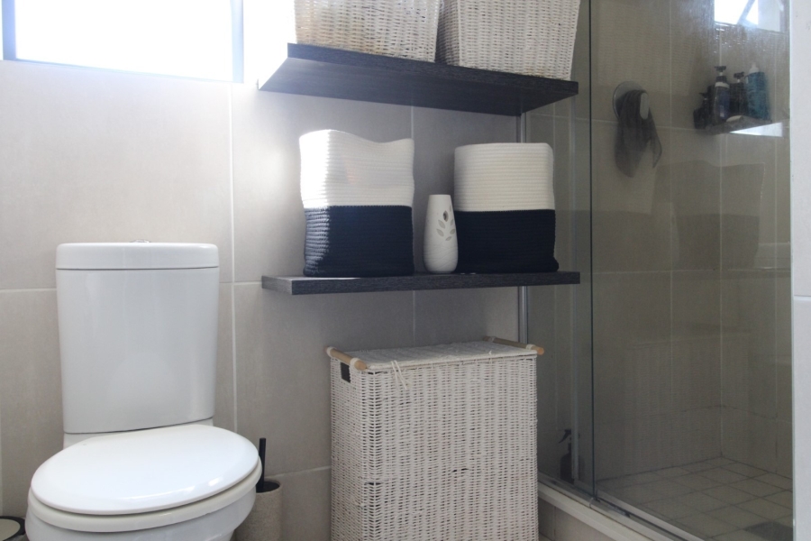 To Let 1 Bedroom Property for Rent in Olivedale Gauteng