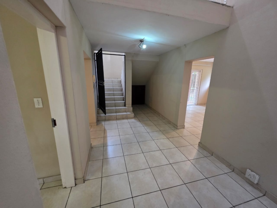 To Let 4 Bedroom Property for Rent in Glen Austin Gauteng