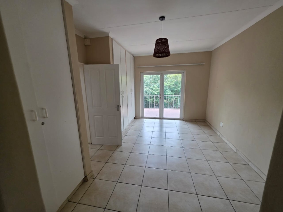 To Let 4 Bedroom Property for Rent in Glen Austin Gauteng