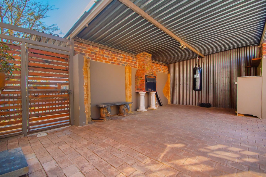 2 Bedroom Property for Sale in Krugersdorp North Gauteng