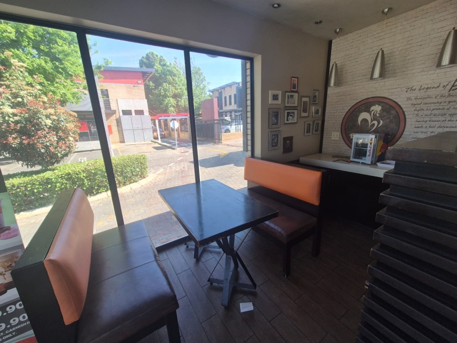 To Let Commercial Property for Rent in Die Hoewes Gauteng