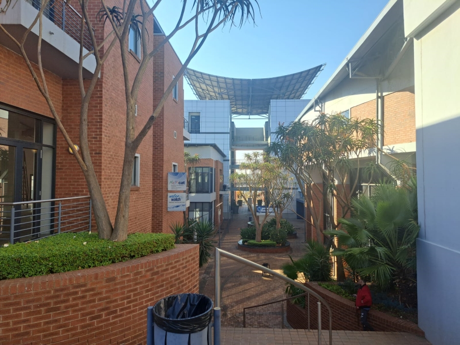 To Let Commercial Property for Rent in Zwartkop Gauteng