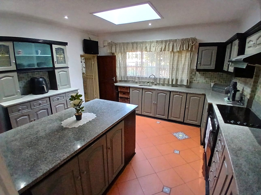 4 Bedroom Property for Sale in Van Riebeeck Park Gauteng