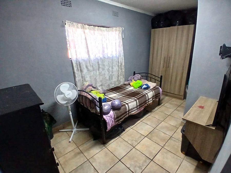 4 Bedroom Property for Sale in Van Riebeeck Park Gauteng