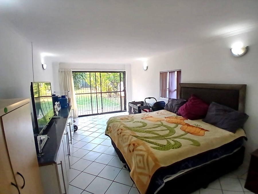 4 Bedroom Property for Sale in Van Riebeeck Park Gauteng