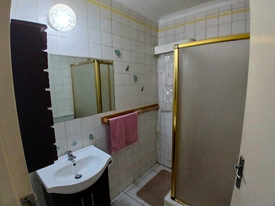 4 Bedroom Property for Sale in Van Riebeeck Park Gauteng