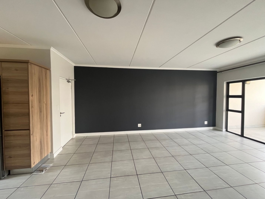 To Let 2 Bedroom Property for Rent in Waterfall Gauteng