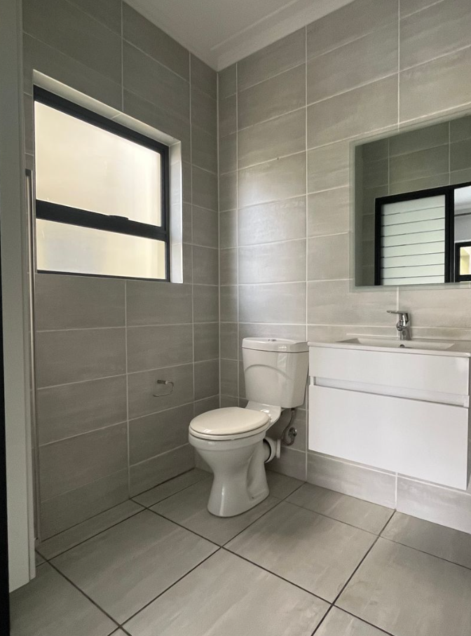 To Let 2 Bedroom Property for Rent in Waterfall Gauteng
