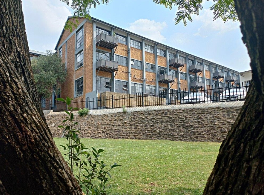 To Let 1 Bedroom Property for Rent in Braamfontein Gauteng