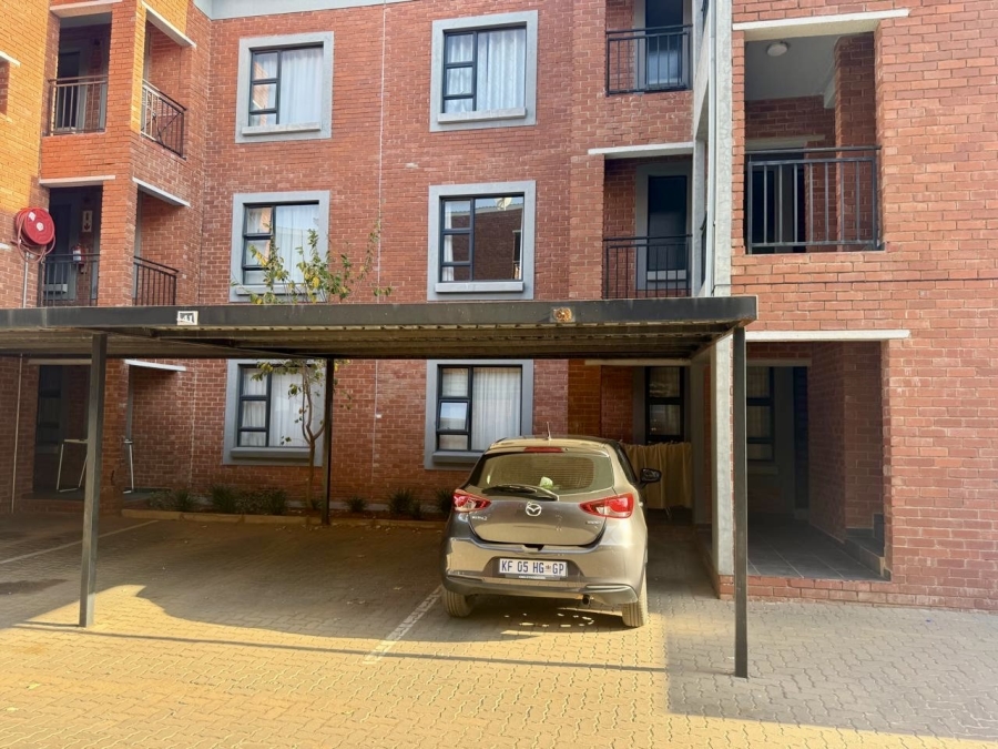 2 Bedroom Property for Sale in Witpoortjie Gauteng