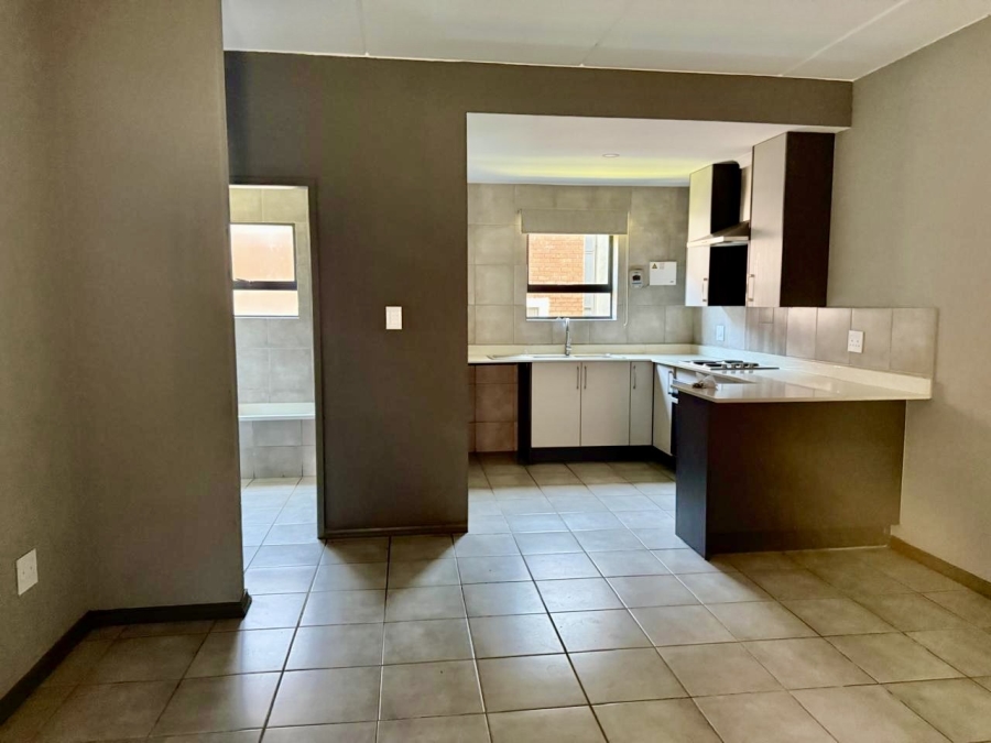 2 Bedroom Property for Sale in Witpoortjie Gauteng