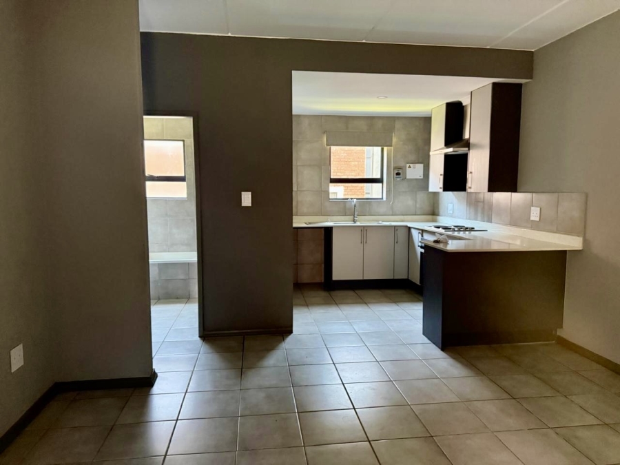 2 Bedroom Property for Sale in Witpoortjie Gauteng