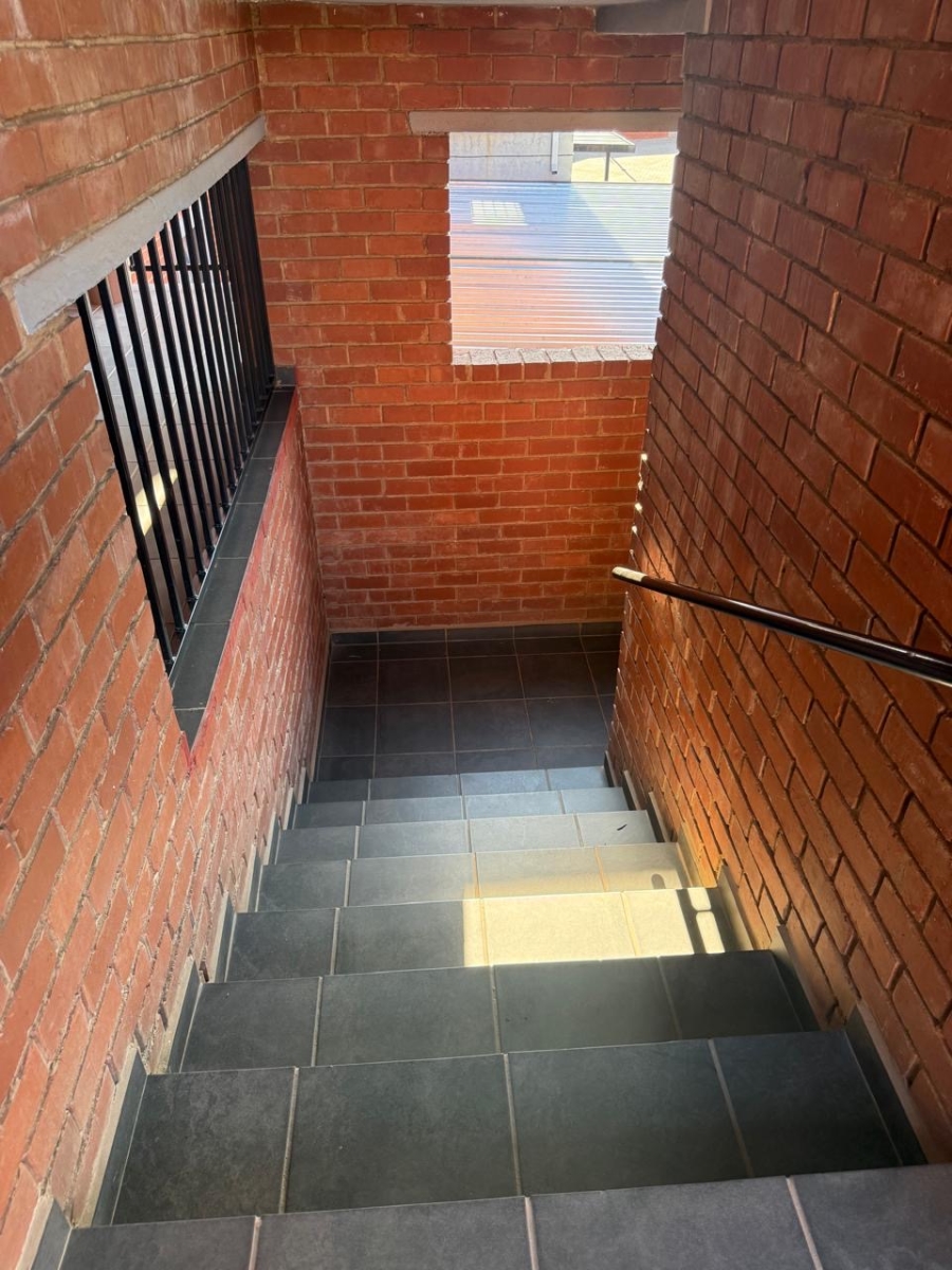 2 Bedroom Property for Sale in Witpoortjie Gauteng
