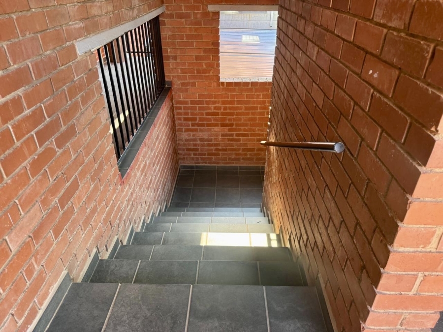 2 Bedroom Property for Sale in Witpoortjie Gauteng