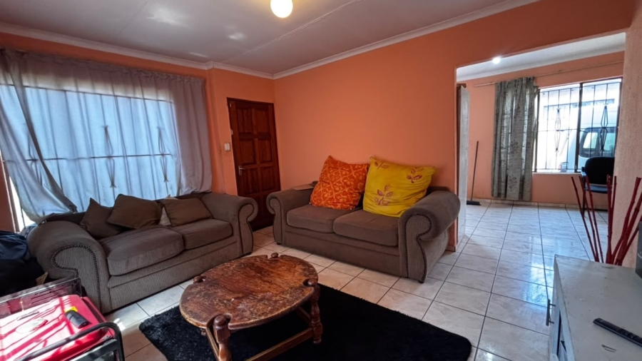 3 Bedroom Property for Sale in Clayville East Gauteng