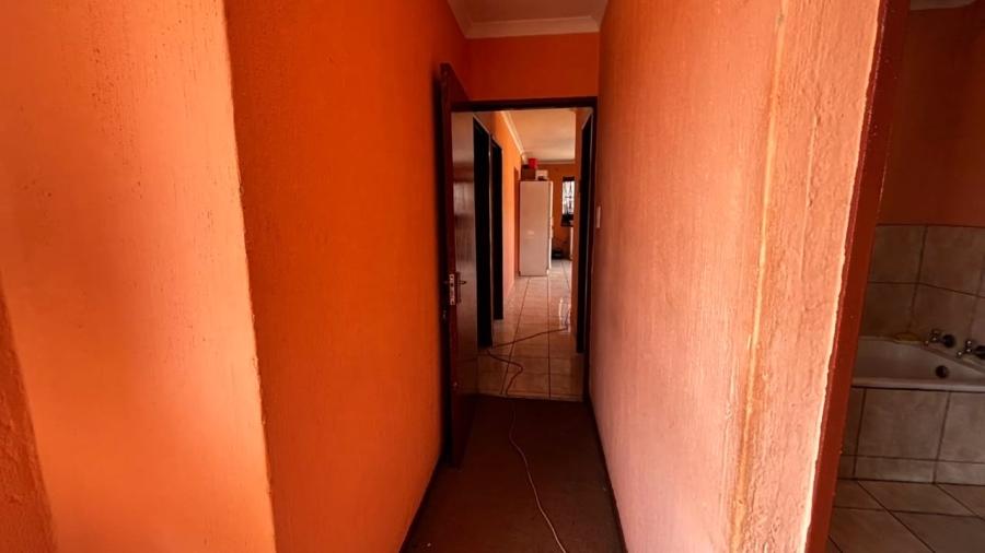 3 Bedroom Property for Sale in Clayville East Gauteng