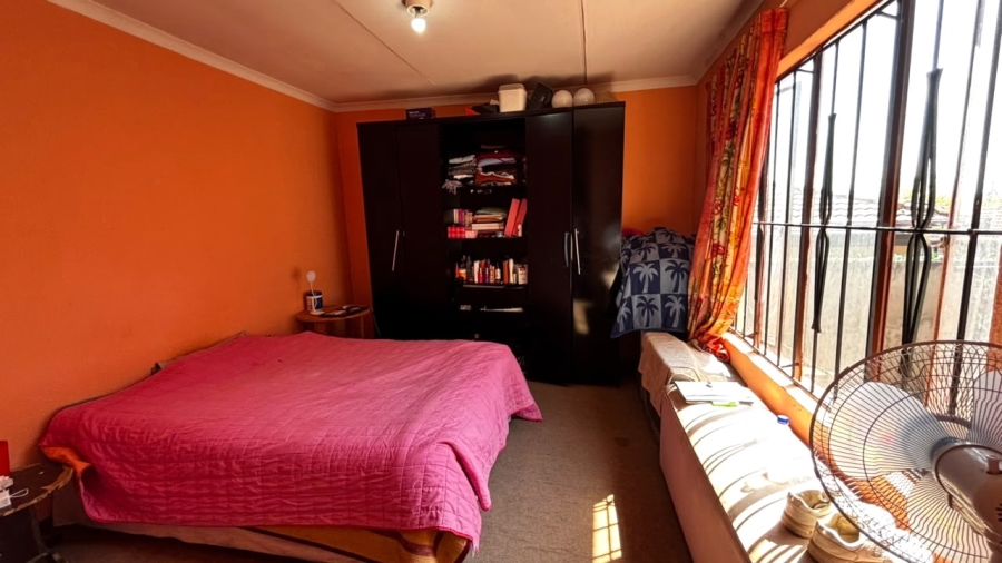 3 Bedroom Property for Sale in Clayville East Gauteng