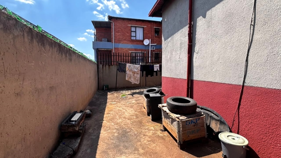3 Bedroom Property for Sale in Clayville East Gauteng