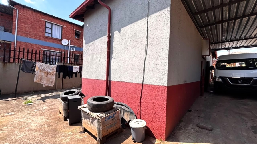 3 Bedroom Property for Sale in Clayville East Gauteng