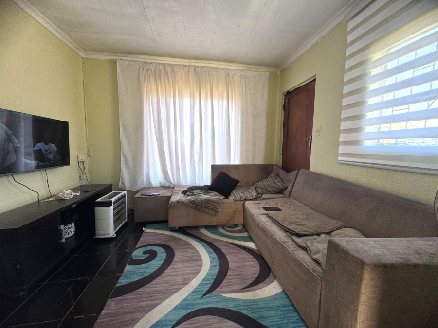 2 Bedroom Property for Sale in Vosloorus Gauteng