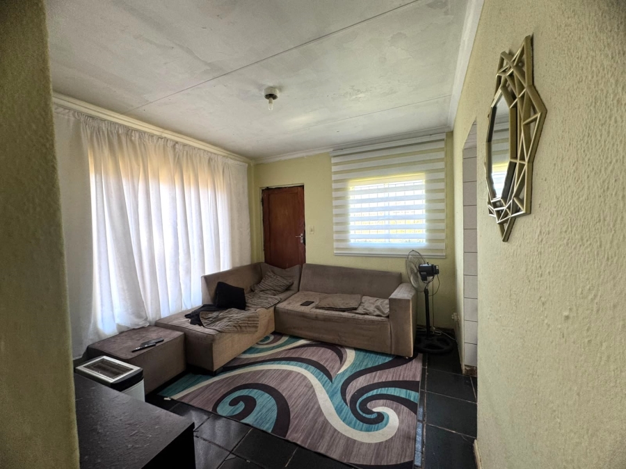 2 Bedroom Property for Sale in Vosloorus Gauteng