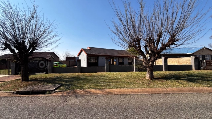 4 Bedroom Property for Sale in Visagie Park Gauteng