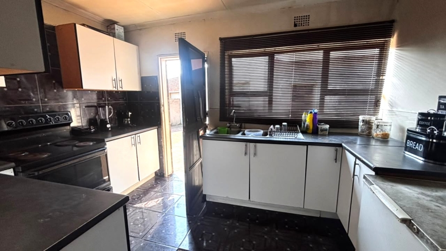 4 Bedroom Property for Sale in Visagie Park Gauteng