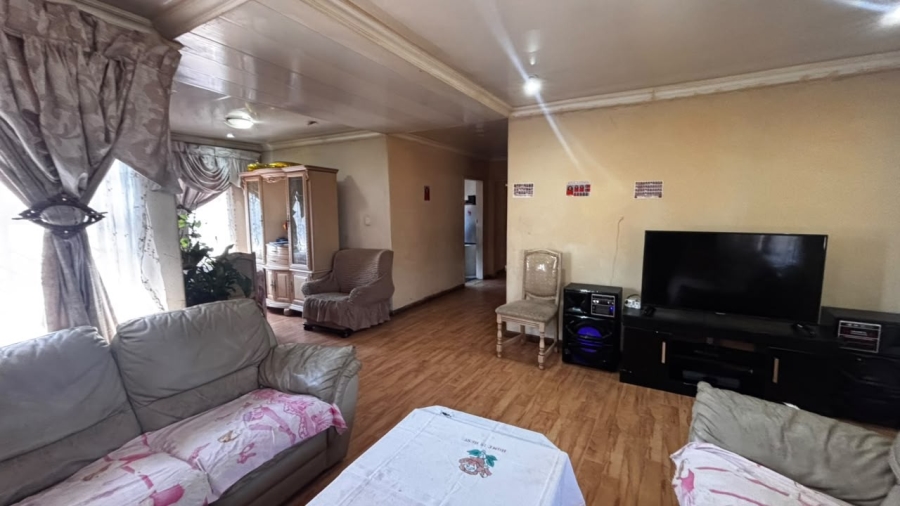 4 Bedroom Property for Sale in Visagie Park Gauteng