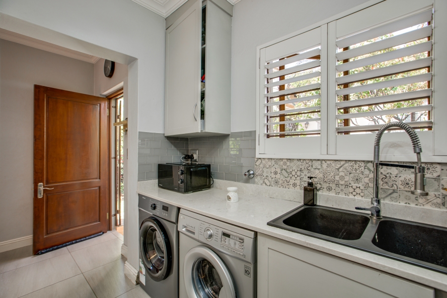 2 Bedroom Property for Sale in Paulshof Gauteng
