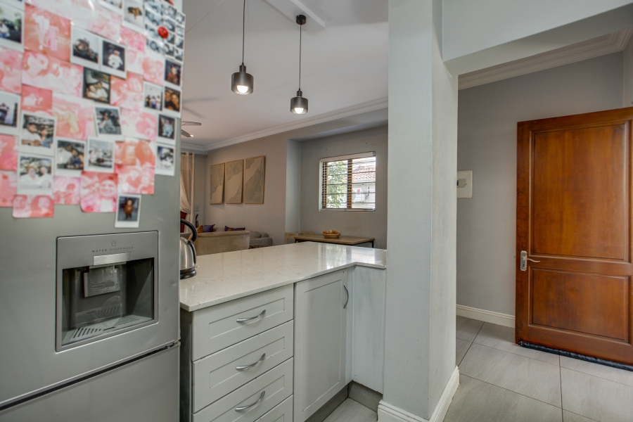 2 Bedroom Property for Sale in Paulshof Gauteng