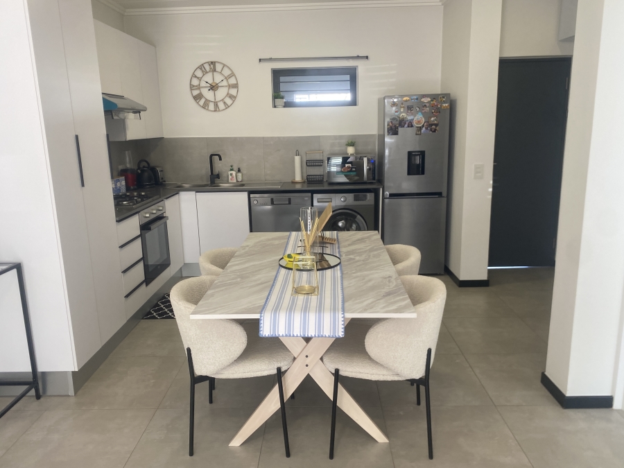 To Let 1 Bedroom Property for Rent in Broadacres Gauteng