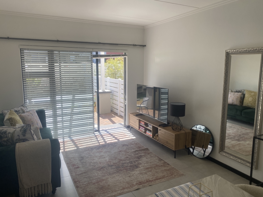 To Let 1 Bedroom Property for Rent in Broadacres Gauteng