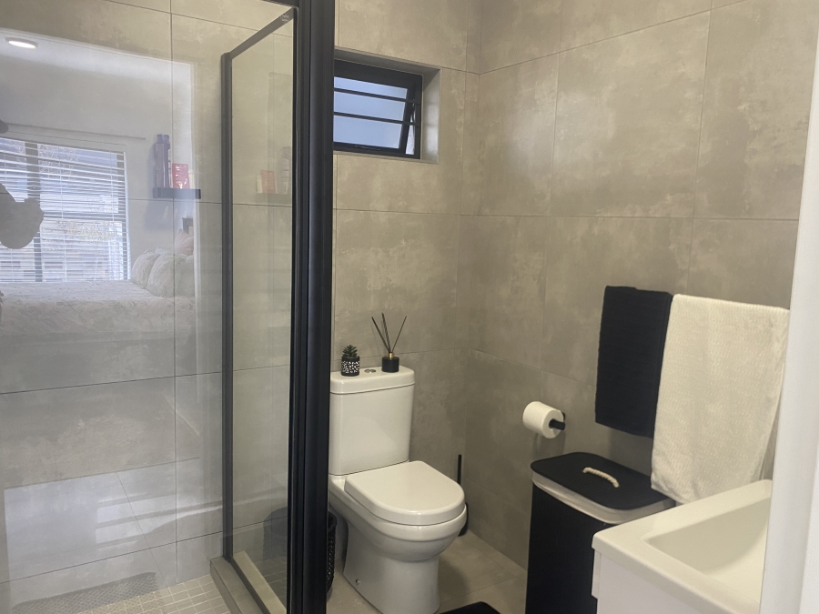 To Let 1 Bedroom Property for Rent in Broadacres Gauteng