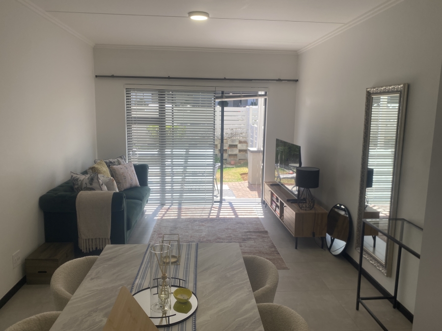 To Let 1 Bedroom Property for Rent in Broadacres Gauteng