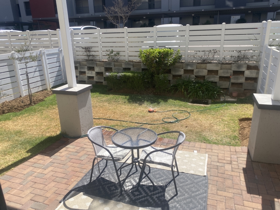 To Let 1 Bedroom Property for Rent in Broadacres Gauteng