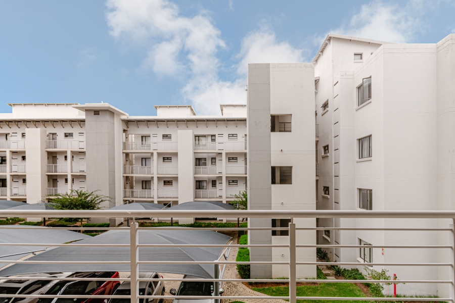 To Let 2 Bedroom Property for Rent in Broadacres Gauteng