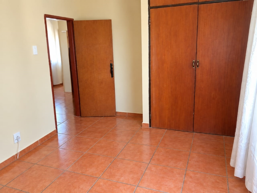 To Let 3 Bedroom Property for Rent in Rooiwal A H Gauteng