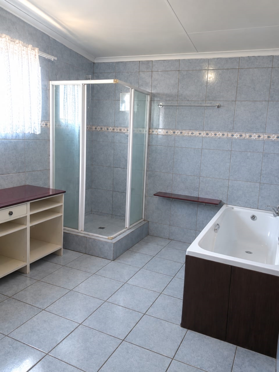To Let 3 Bedroom Property for Rent in Rooiwal A H Gauteng