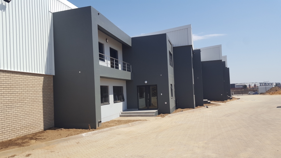 To Let Commercial Property for Rent in Longlake Gauteng