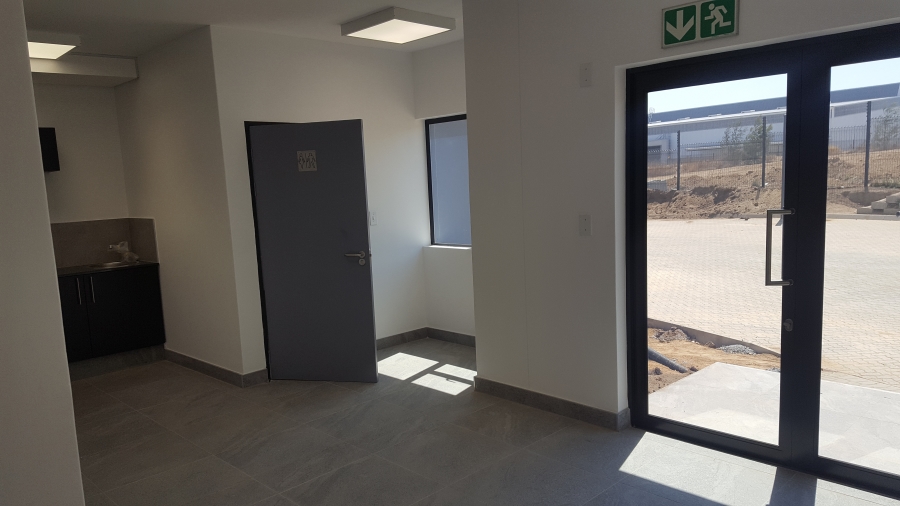 To Let Commercial Property for Rent in Longlake Gauteng