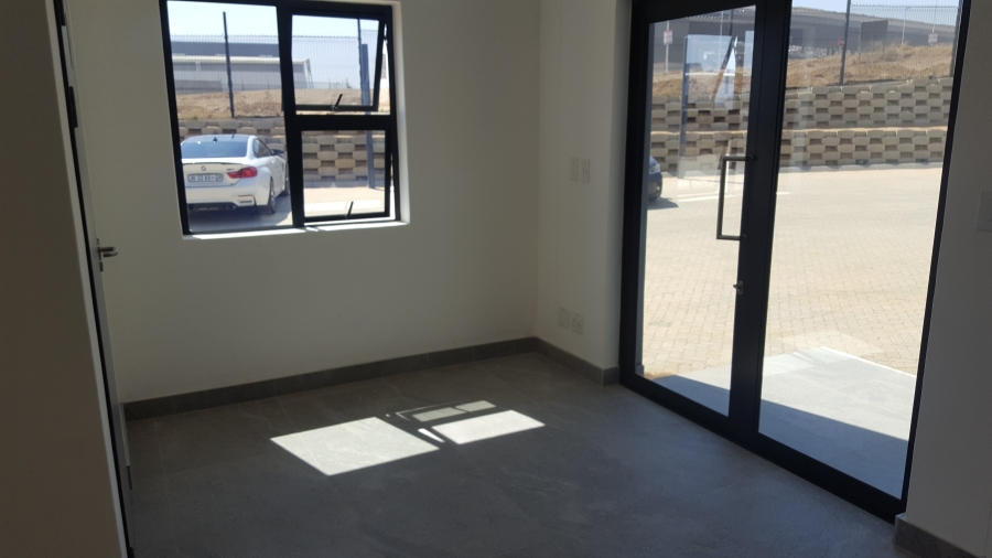 To Let Commercial Property for Rent in Longlake Gauteng