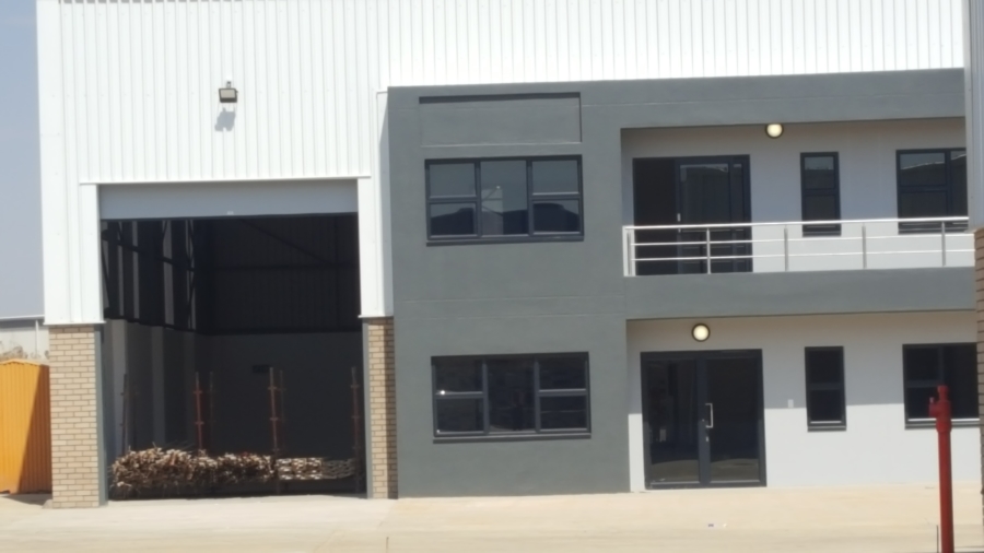 To Let Commercial Property for Rent in Longlake Gauteng