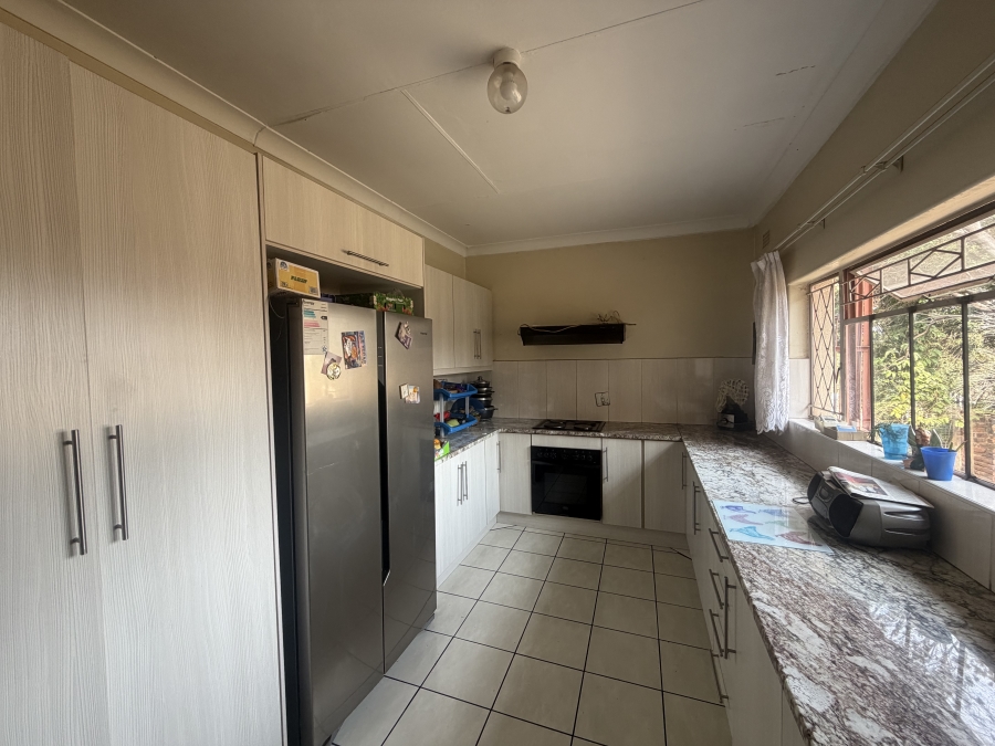 To Let 4 Bedroom Property for Rent in Erasmia Gauteng